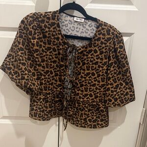 Leopard Print Tie-Front Crop Top